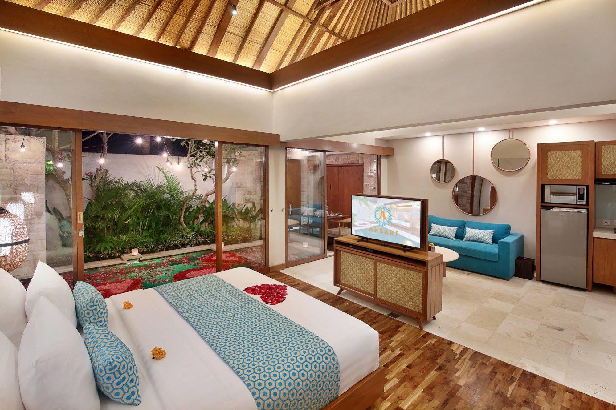 Aksari Villa Seminyak Exterior foto